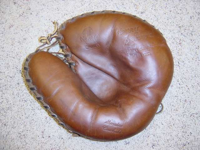 Henry Severeid Nokona CM40 Front